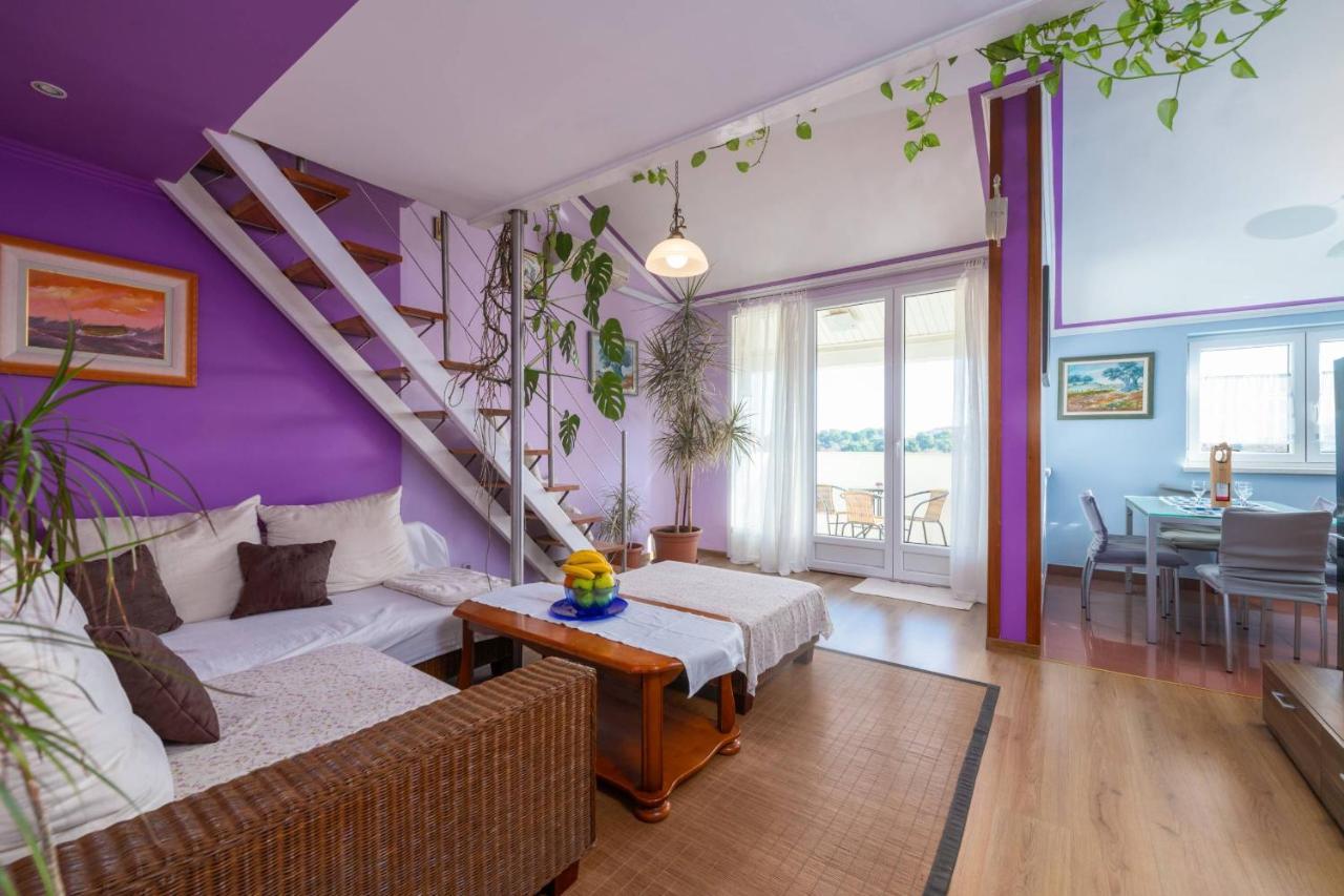Apartment Josephine 로비니 외부 사진